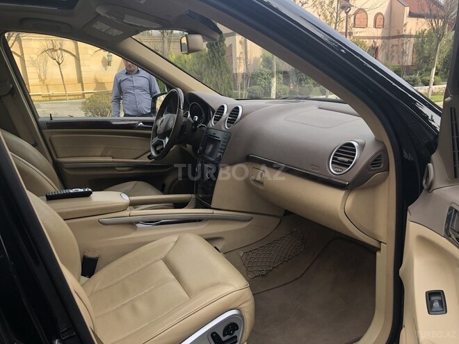 Mercedes GL 550 2010, 130,000 km - 5.5 l - Bakı