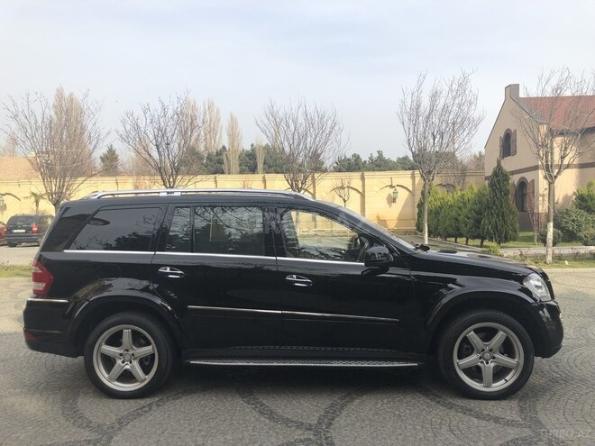 Mercedes GL 550 2010, 130,000 km - 5.5 l - Bakı