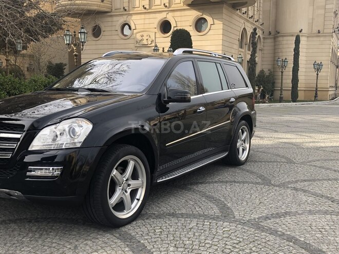 Mercedes GL 550 2010, 130,000 km - 5.5 l - Bakı