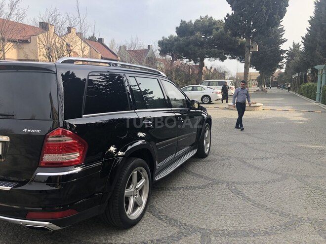 Mercedes GL 550 2010, 130,000 km - 5.5 l - Bakı