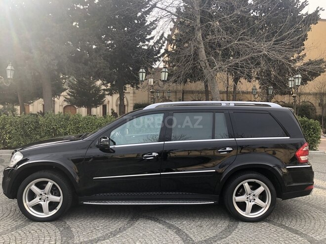 Mercedes GL 550 2010, 130,000 km - 5.5 l - Bakı