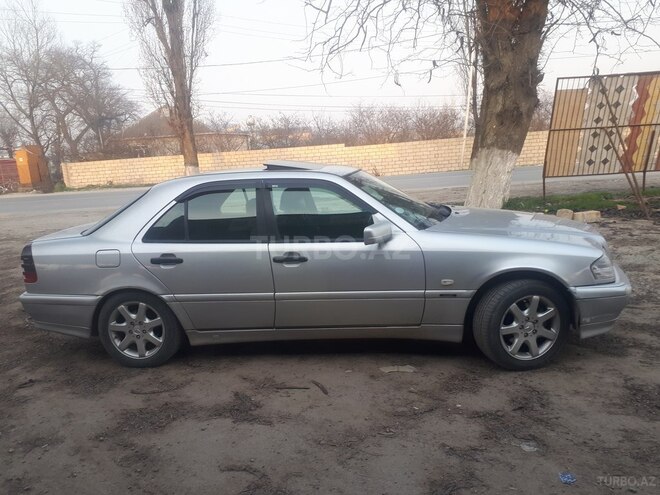 Mercedes C 240 1998, 80,000 km - 2.4 l - Xaçmaz