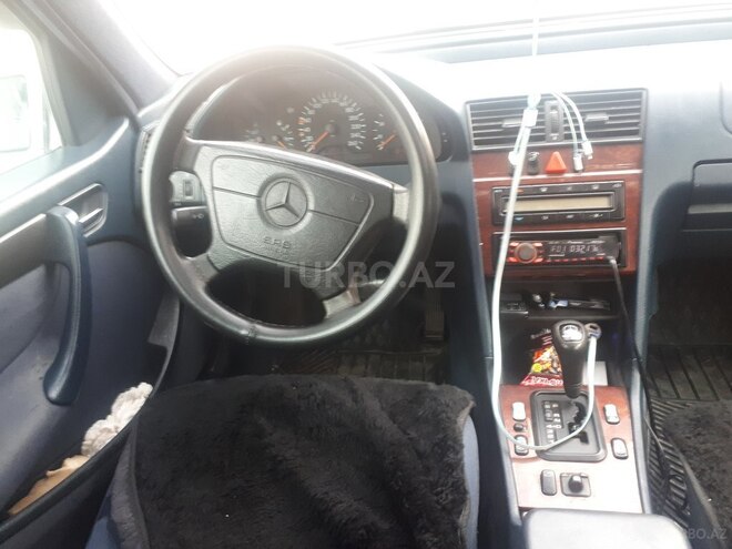Mercedes C 240 1998, 80,000 km - 2.4 l - Xaçmaz