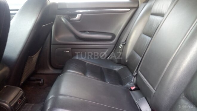 Audi A4 2003, 325,000 km - 1.8 l - Şəki