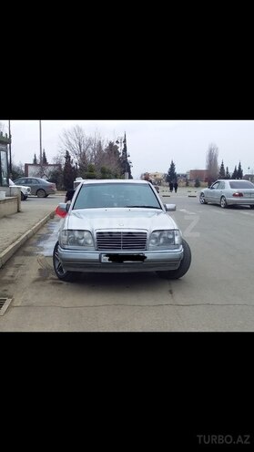 Mercedes E 200 1994, 477,000 km - 0.2 л - Masallı