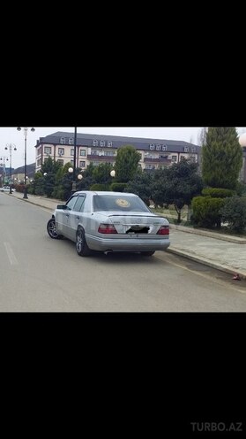 Mercedes E 200 1994, 477,000 km - 0.2 л - Masallı