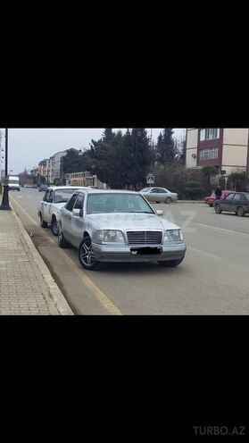 Mercedes E 200 1994, 477,000 km - 0.2 л - Masallı