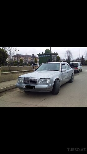 Mercedes E 200 1994, 477,000 km - 0.2 л - Masallı