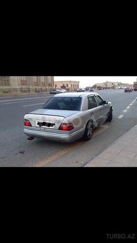 Mercedes E 200 1994, 477,000 km - 0.2 л - Masallı