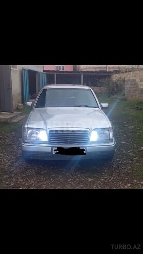 Mercedes E 200 1994, 477,000 km - 0.2 л - Masallı