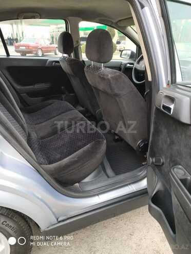 Opel Astra 2001, 350,000 km - 1.6 l - Qazax
