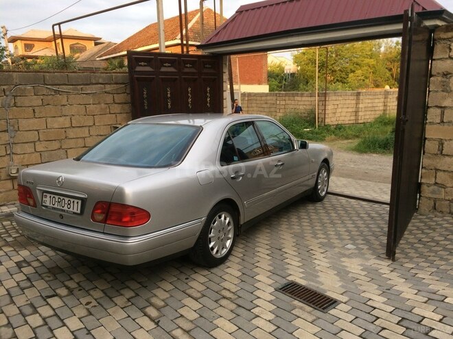 Mercedes E 240 1999, 350,123 km - 0.2 l - Bakı