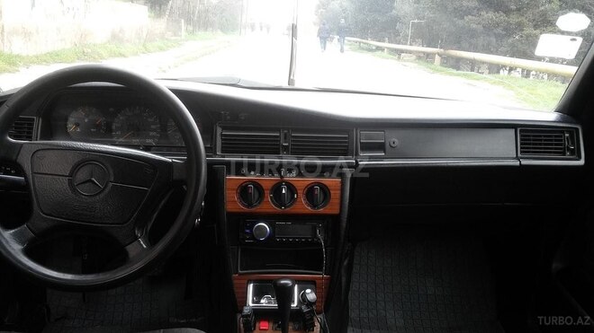 Mercedes 190 1993, 332,540 km - 2.0 l - Bakı
