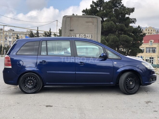 Opel Zafira 2007, 176,000 km - 2.2 l - Bakı