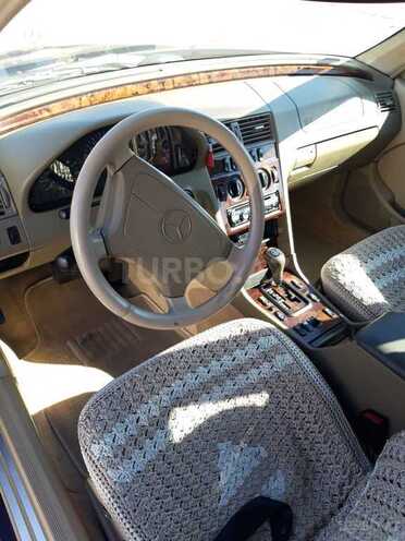 Mercedes C 240 1998, 273,000 km - 2.6 l - Bakı