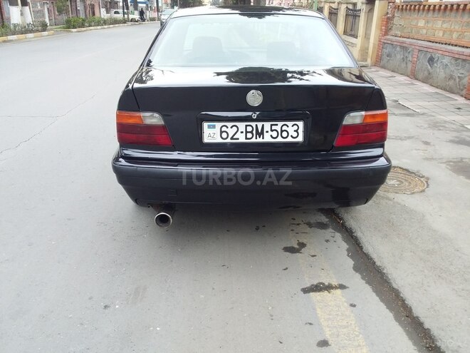 BMW 316 1991, 140,000 km - 1.6 l - Zaqatala