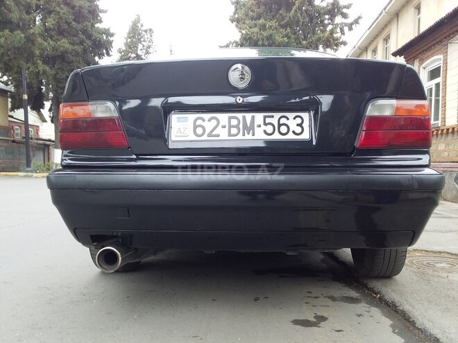 BMW 316 1991, 140,000 km - 1.6 l - Zaqatala