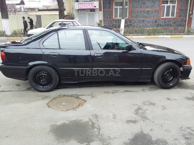 BMW 316 1991, 140,000 km - 1.6 l - Zaqatala