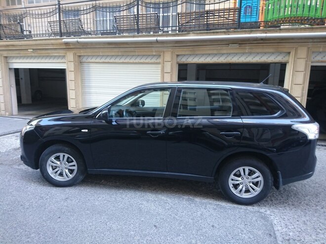 Mitsubishi Outlander 2014, 101,000 km - 2.4 л - Bakı