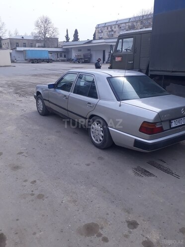 Mercedes C 220 1986, 188,000 km - 2.2 л - Gəncə