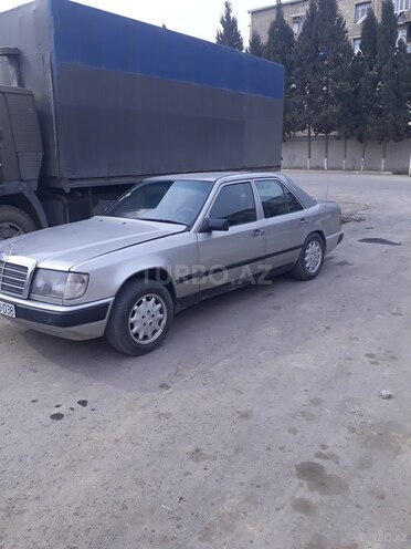 Mercedes C 220 1986, 188,000 km - 2.2 л - Gəncə