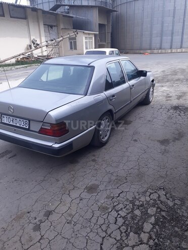 Mercedes C 220 1986, 188,000 km - 2.2 л - Gəncə