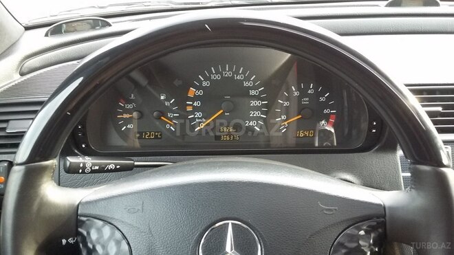 Mercedes C 180 1999, 300,000 km - 1.8 l - Bakı