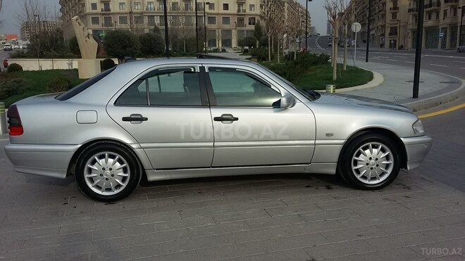 Mercedes C 180 1999, 300,000 km - 1.8 l - Bakı