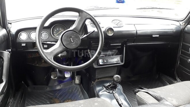 LADA (VAZ) 21011 1979, 230,000 km - 1.5 l - Astara