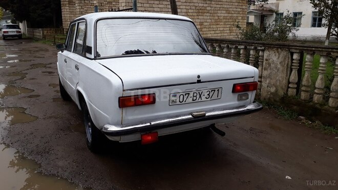 LADA (VAZ) 21011 1979, 230,000 km - 1.5 l - Astara