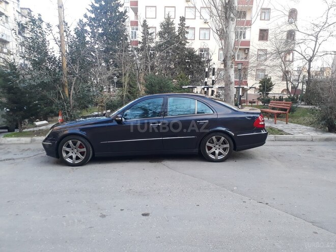 Mercedes E 270 2002, 315,000 km - 2.7 l - Bakı
