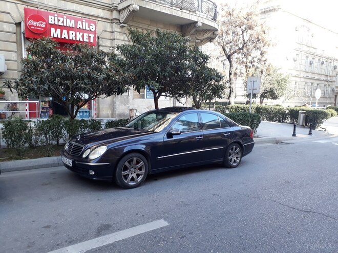 Mercedes E 270 2002, 315,000 km - 2.7 l - Bakı