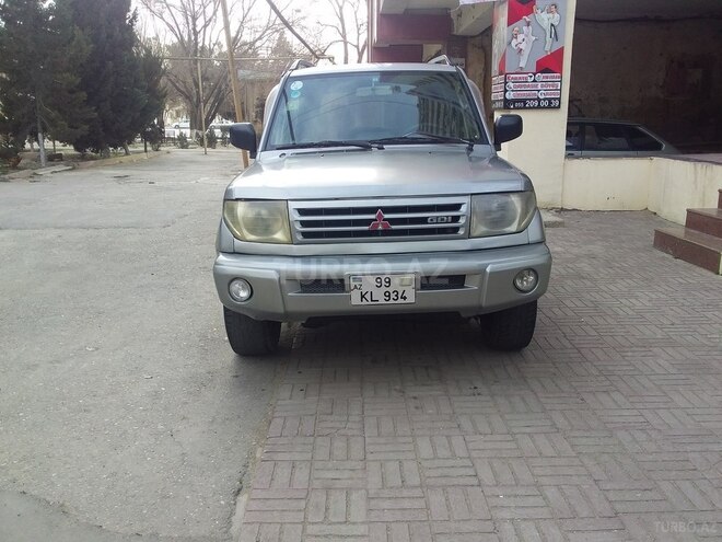 Mitsubishi Pajero io 1999, 240,568 km - 1.8 л - Sumqayıt