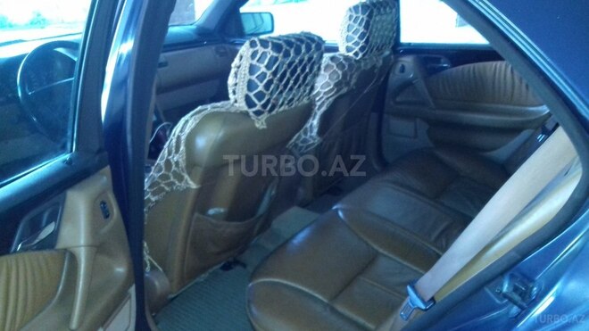 Mercedes E 230 1997, 650,000 km - 8.0 l - Bakı