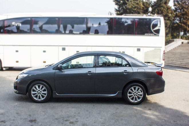 Toyota Corolla 2010, 170,000 km - 1.8 l - Bakı