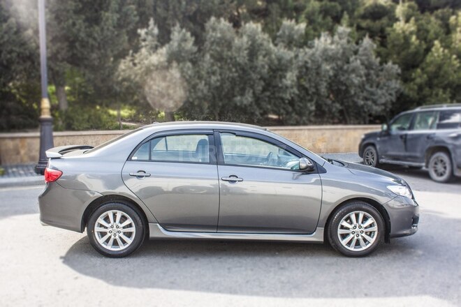 Toyota Corolla 2010, 170,000 km - 1.8 l - Bakı