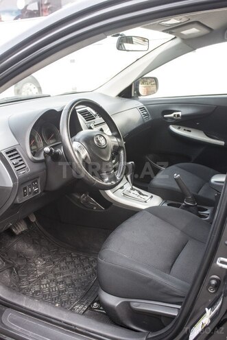 Toyota Corolla 2010, 170,000 km - 1.8 l - Bakı