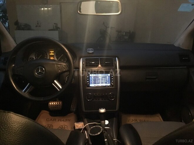 Mercedes B 200 2006, 243,856 km - 2.0 l - Gəncə