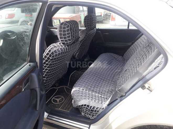 Mercedes E 220 1997, 40,000 km - 2.2 l - Bakı