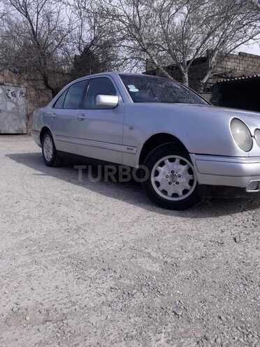 Mercedes E 220 1997, 40,000 km - 2.2 l - Bakı