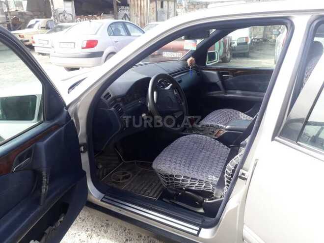 Mercedes E 220 1997, 400,000 km - 2.2 l - Bakı