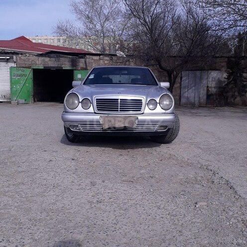 Mercedes E 220 1997, 400,000 km - 2.2 l - Bakı