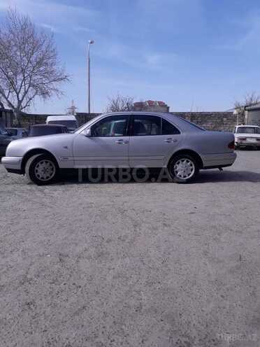 Mercedes E 220 1997, 400,000 km - 2.2 l - Bakı