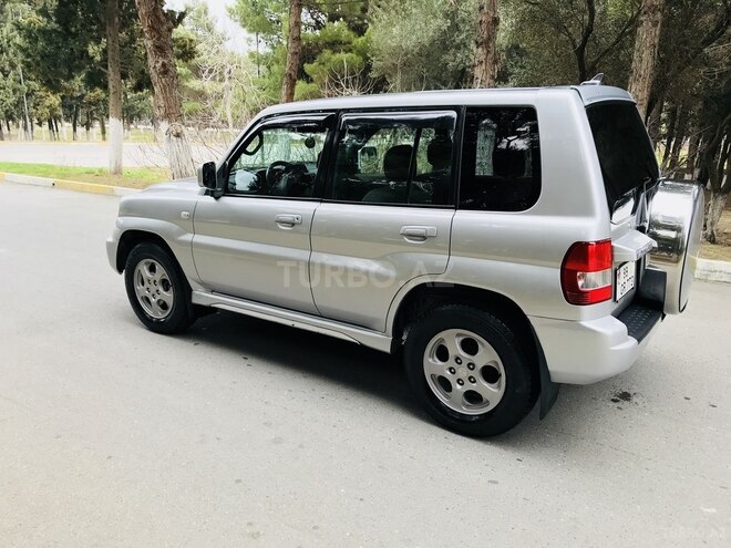 Mitsubishi Pajero io 2003, 162,000 km - 2.0 l - Sumqayıt