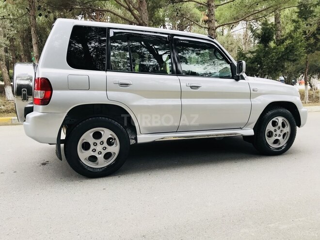 Mitsubishi Pajero io 2003, 162,000 km - 2.0 l - Sumqayıt
