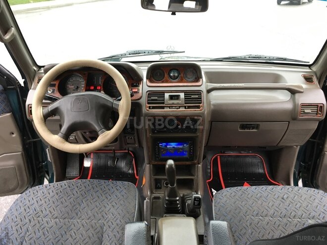 Mitsubishi Pajero 2000, 373,000 km - 2.8 л - Bakı