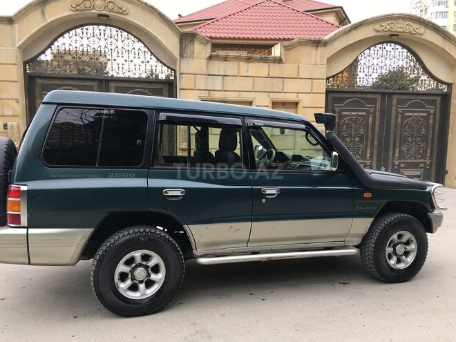 Mitsubishi Pajero 2000, 373,000 km - 2.8 л - Bakı