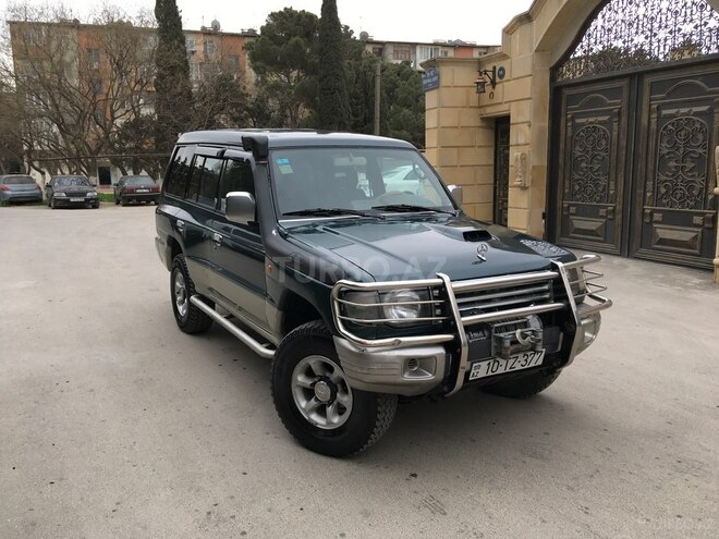 Mitsubishi Pajero 2000, 373,000 km - 2.8 л - Bakı