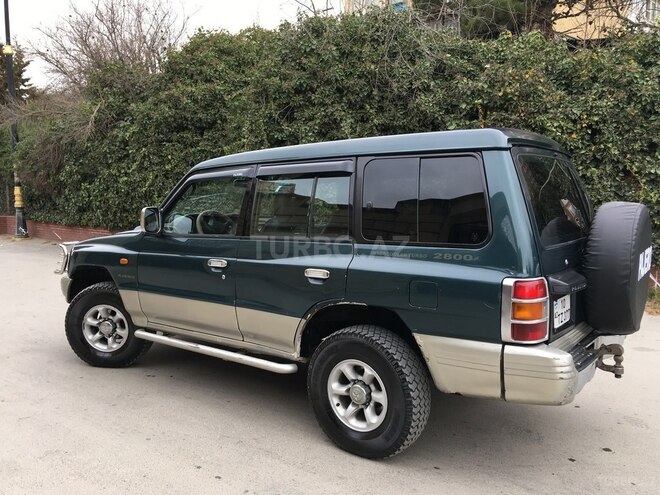 Mitsubishi Pajero 2000, 373,000 km - 2.8 л - Bakı