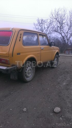 LADA (VAZ) Niva 1983, 186,000 km - 1.7 l - Qusar